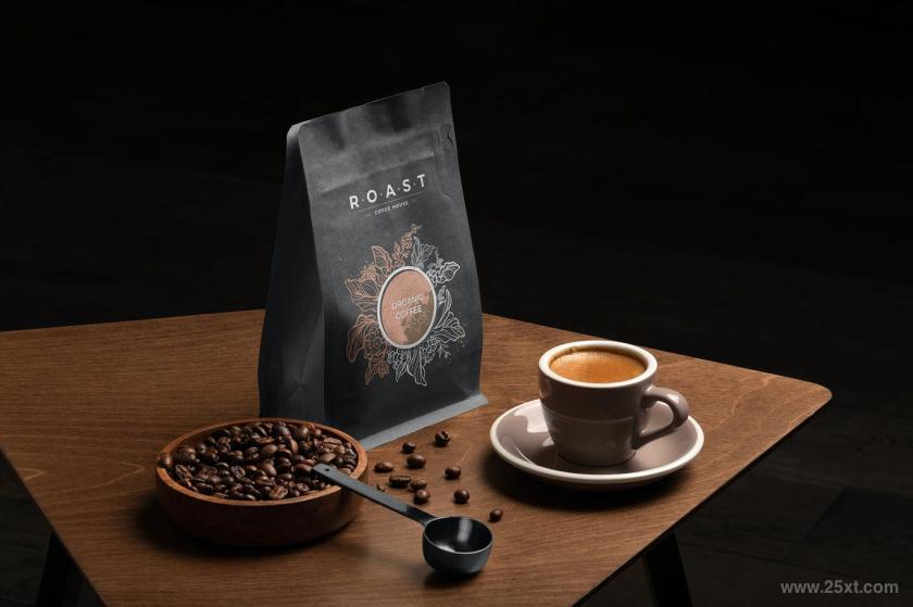 25xt-155112 Roast–CoffeeBrandingMockupVol2z10.jpg