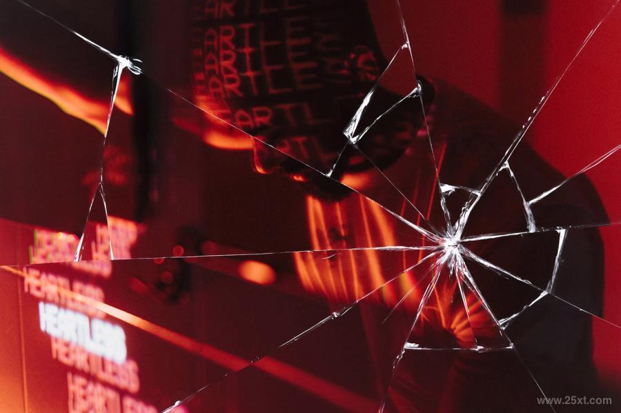 25xt-127850 Broken-Glass-Photoshop-Effectz4.jpg