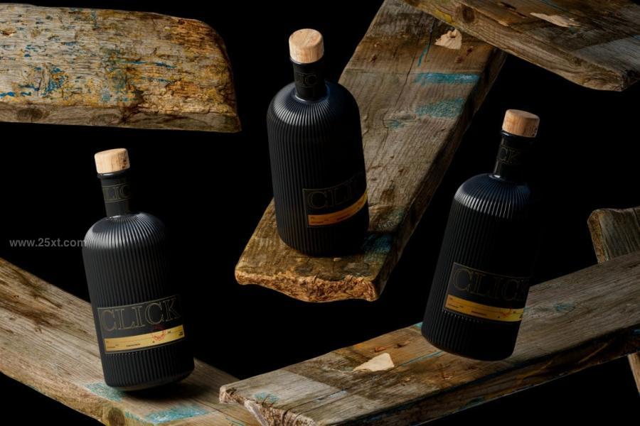 25xt-165258 Gin-Bottle-Mockup-Setz3.jpg