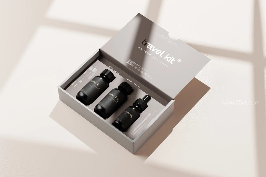 25xt-176110-Cosmetic Travel Kit Mockups3.jpg