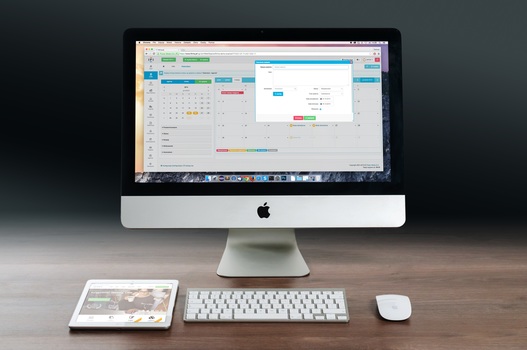 apple-imac-ipad-workplace-38568-medium
